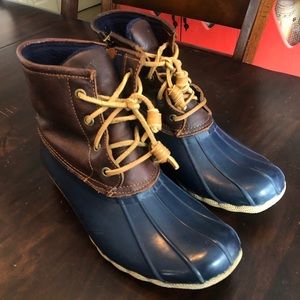 Sperry duck boots!